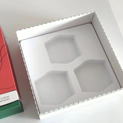 2024 thiết kế mới pho mát kem đóng gói hộp quà với khay bên trong màu trắng cảm giác chạm mềm trên hộp