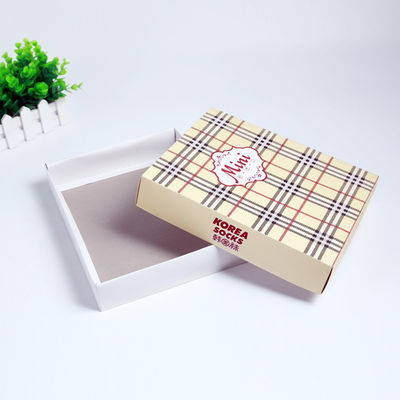 Hộp đóng gói giấy hình vuông với nắp cho vớ nam và trẻ em