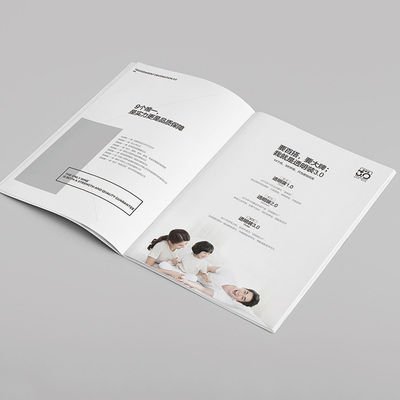 Bảng giấy bìa mềm sách nhỏ đầy màu sắc, in danh thiếp tùy chỉnh ISO 9001 được chấp thuận